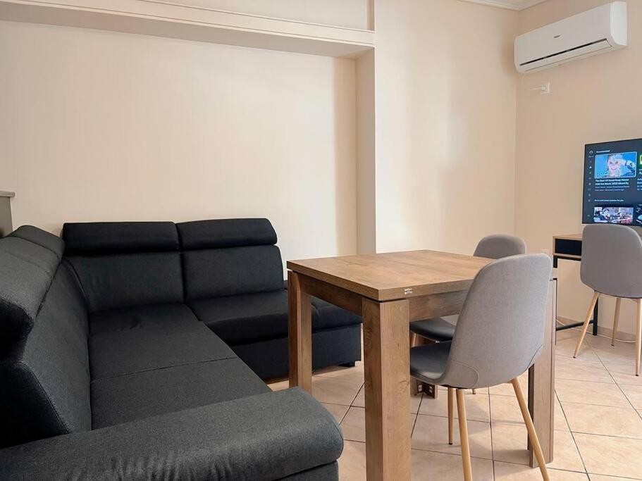 Charming 2Bedroom Apartment With Parking Athen Exterior foto